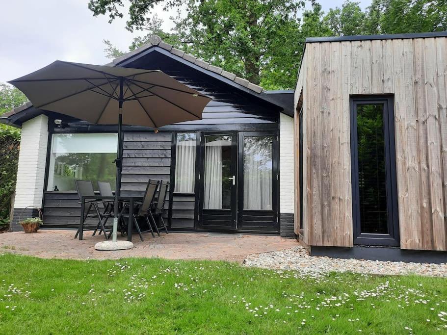 Willa 4-6 Persoons Vakantiewoning Met Eigen Tuin Bakkeveen Zewnętrze zdjęcie